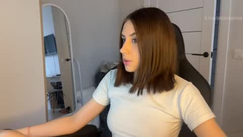 Snapshot of vx_arina chatting on June 6, 11:04 am Arina online show from June 6, 11:04 am