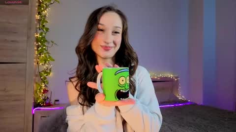 Alice online show from April 5, 1:30 pm