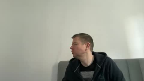 Snapshot of w919 chatting on May 18, 12:55 pm V online show from May 18, 12:55 pm