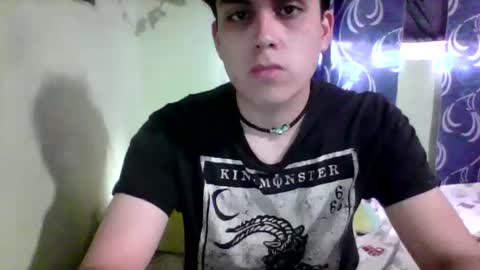 waifu_lov3r online show from December 18, 10:13 pm