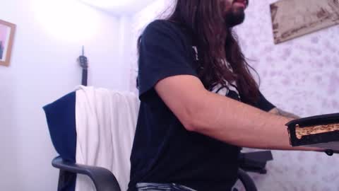 John online show from November 10, 7:13 pm