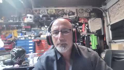 wakesblowinclouds online show from November 5, 6:46 am