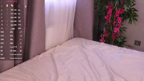 Snapshot of waki_fuckie chatting on May 7, 8:52 am Lina online show from May 7, 8:52 am