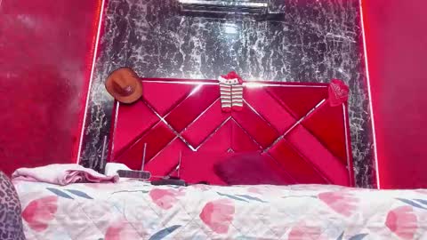 waleska   online show from December 21, 12:12 pm