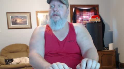 Snapshot of walkingbird chatting on April 10, 10:58 pm walkingbird online show from April 10, 10:58 pm