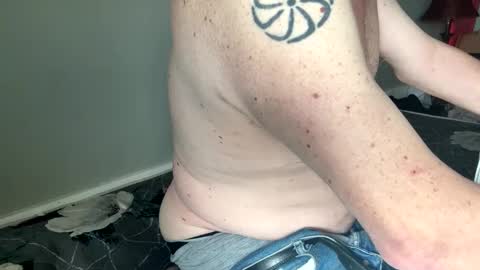 Walter online show from October 27, 5:17 pm