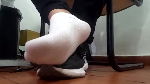 Snapshot of waltherfeet_ chatting on January 3, 6:46 pm WaltherFeet online show from January 3, 6:46 pm