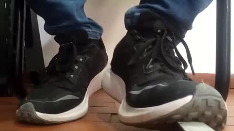 Snapshot of waltherfeet_ chatting on January 7, 2:51 pm WaltherFeet online show from January 7, 2:51 pm