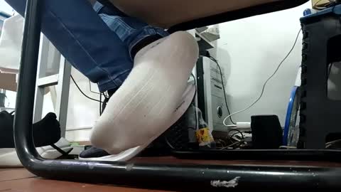 Snapshot of waltherfeet_ chatting on January 17, 9:06 pm WaltherFeet online show from January 17, 9:06 pm