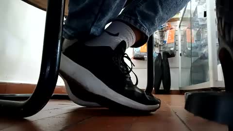 Snapshot of waltherfeet_ chatting on September 29, 3:50 pm WaltherFeet online show from September 29, 3:50 pm