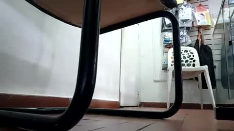 Snapshot of waltherfeet_ chatting on December 5, 2:25 pm WaltherFeet online show from December 5, 2:25 pm