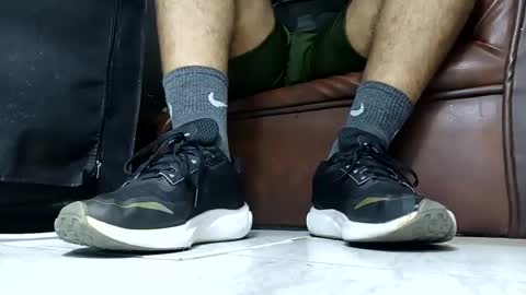 Snapshot of waltherfeet_ chatting on May 21, 1:56 am WaltherFeet online show from May 21, 1:56 am