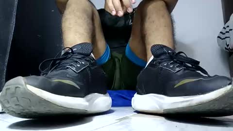 Snapshot of waltherfeet_ chatting on May 26, 1:12 am WaltherFeet online show from May 26, 1:12 am