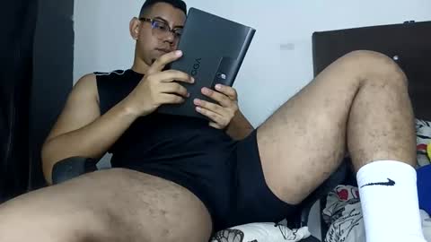 Snapshot of waltherfeet_ chatting on June 10, 2:23 am WaltherFeet online show from June 10, 2:23 am