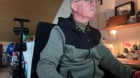 waltix64 online show from January 9, 9:23 am