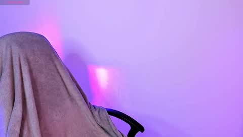 Zara online show from December 15, 6:07 am