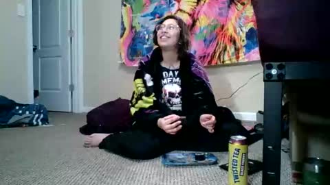 COSMOxWANDA online show from January 18, 2:15 am