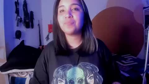 Snapshot of waningrosee chatting on December 9, 10:30 pm Waningrose Lu online show from December 9, 10:30 pm