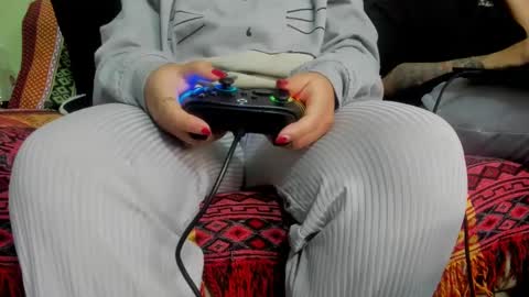 Snapshot of waningrosee chatting on February 12, 2:35 am Waningrose Lu online show from February 12, 2:35 am