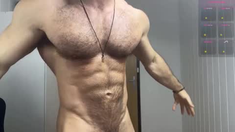 Snapshot of wannaseeyourface chatting on February 1, 7:29 am new online show from February 1, 7:29 am