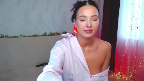 Emma online show from June 4, 5:24 am