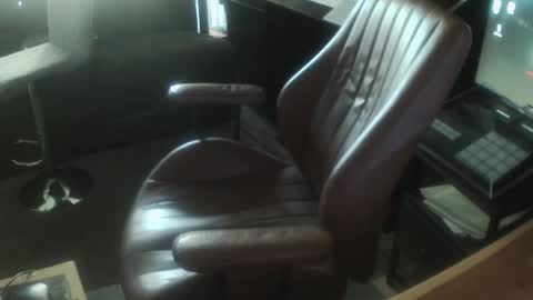 inittogetitin online show from March 7, 6:49 pm