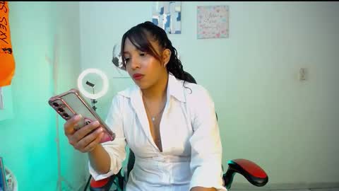 EMILY online show from March 15, 10:10 am