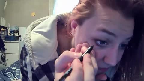 warwhore24 online show from February 5, 5:20 pm