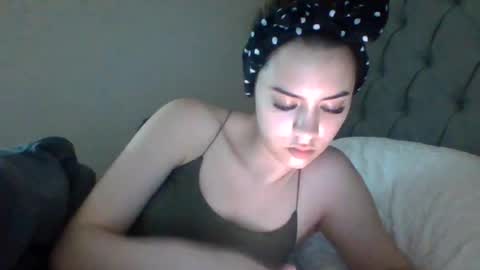 wasiancutie online show from June 19, 11:52 pm