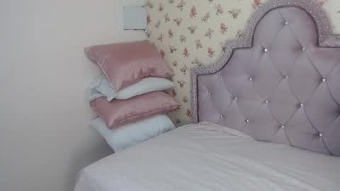 Milf Latina online show from March 17, 1:25 pm