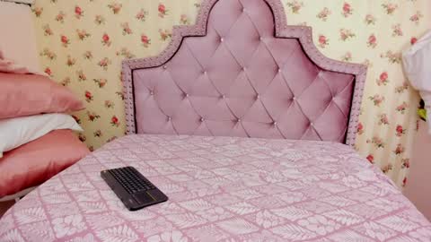 Milf Latina online show from March 31, 1:33 pm