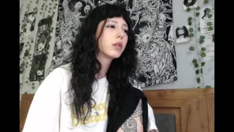 Mina online show from May 28, 9:45 pm