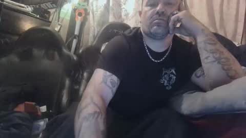 way2hott4u2 online show from March 15, 8:42 am