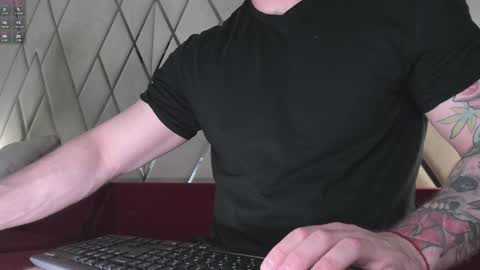 Wayne online show from December 22, 5:01 am