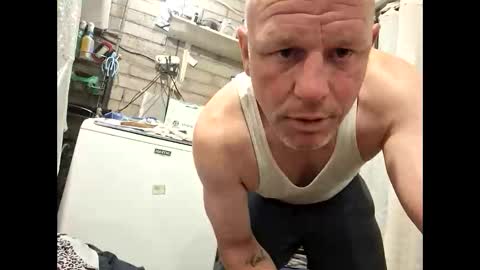 wcnmail24 online show from February 18, 5:36 am