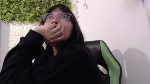 Trixie 3 online show from January 29, 1:38 pm