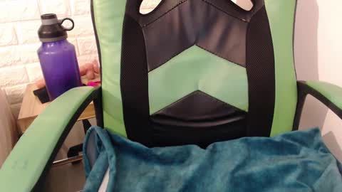 Trixie 3 online show from February 1, 12:26 pm