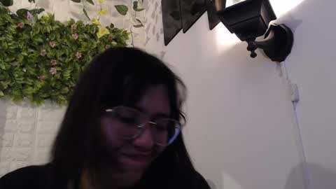 Trixie 3 online show from February 28, 8:50 pm