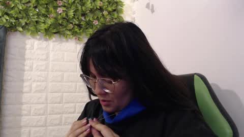 Trixie 3 online show from March 6, 5:00 pm