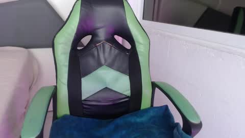 Trixie 3 online show from September 15, 1:44 pm