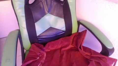 Trixie 3 online show from September 27, 1:38 pm