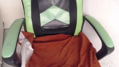 Trixie 3 online show from October 17, 2:19 pm