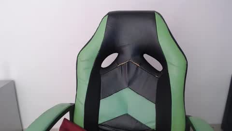 Trixie 3 online show from March 23, 1:48 pm