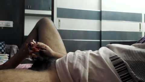 Snapshot of wearcondom chatting on December 6, 4:06 pm sexyguy online show from December 6, 4:06 pm