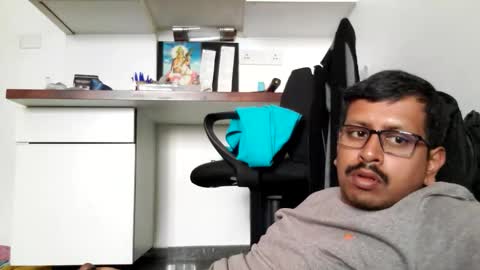 Snapshot of wearcondom chatting on February 10, 10:08 am sexyguy online show from February 10, 10:08 am