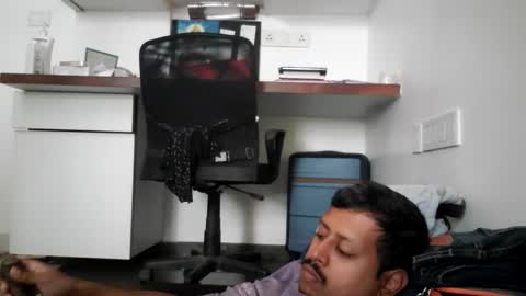 Snapshot of wearcondom chatting on February 18, 5:58 am sexyguy online show from February 18, 5:58 am