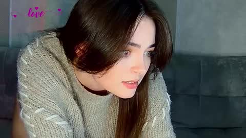 Snapshot of weareyoursun chatting on February 28, 11:23 pm Alice online show from February 28, 11:23 pm