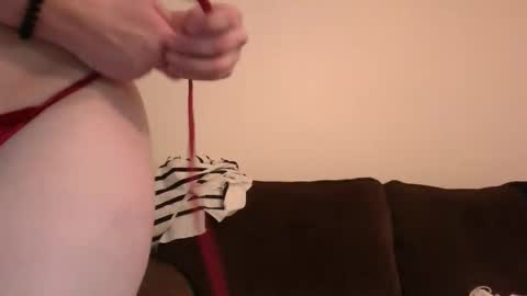 Snapshot of webcumcouple chatting on March 20, 1:10 am HayleyJay online show from March 20, 1:10 am