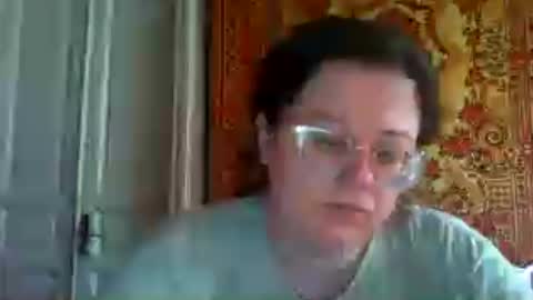 Snapshot of webgirl2 chatting on July 24, 1:20 pm Marina online show from July 24, 1:20 pm