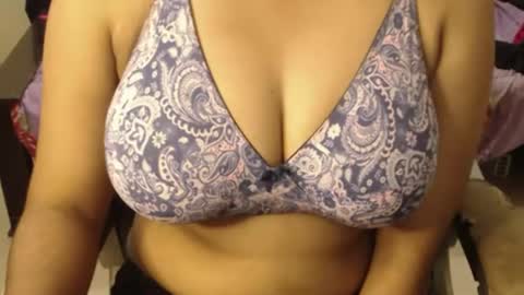 Snapshot of webshowxxx chatting on June 25, 8:02 pm mina online show from June 25, 8:02 pm